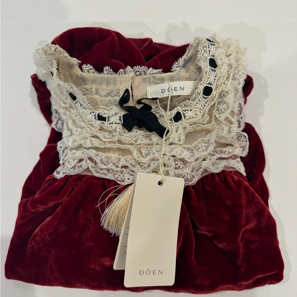 Rare! Doen Rondes Velvet Dress with Lace Trim - Picture 4 of 5